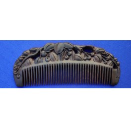 Carved Black Chakate comb, cherries Carved Black Chakate comb, cherries